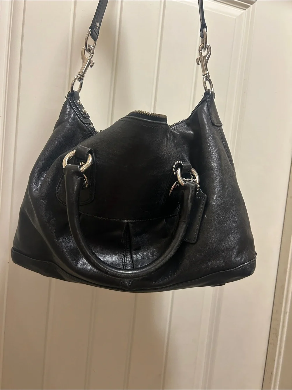 Vintage Ashley Coach Black Leather Shoulder Satchel with purple lining